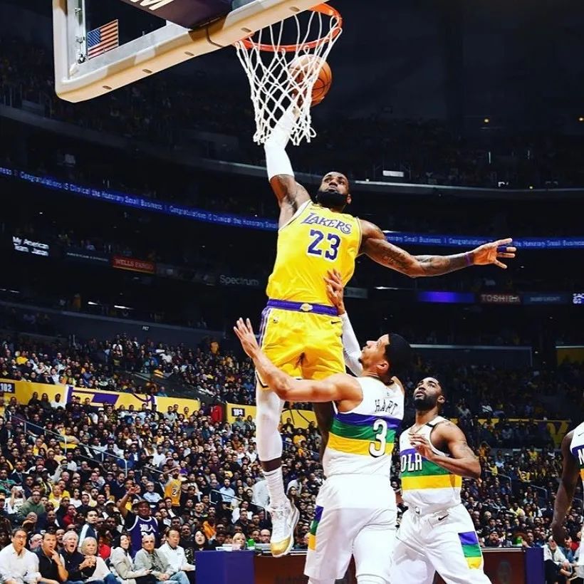  锡安暴力隔扣戈贝尔登上热搜榜  