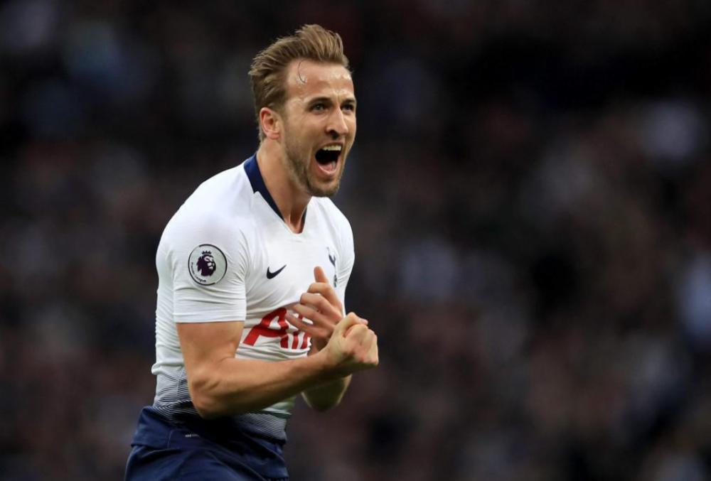  哈兰德戴帽曼城横扫热刺  